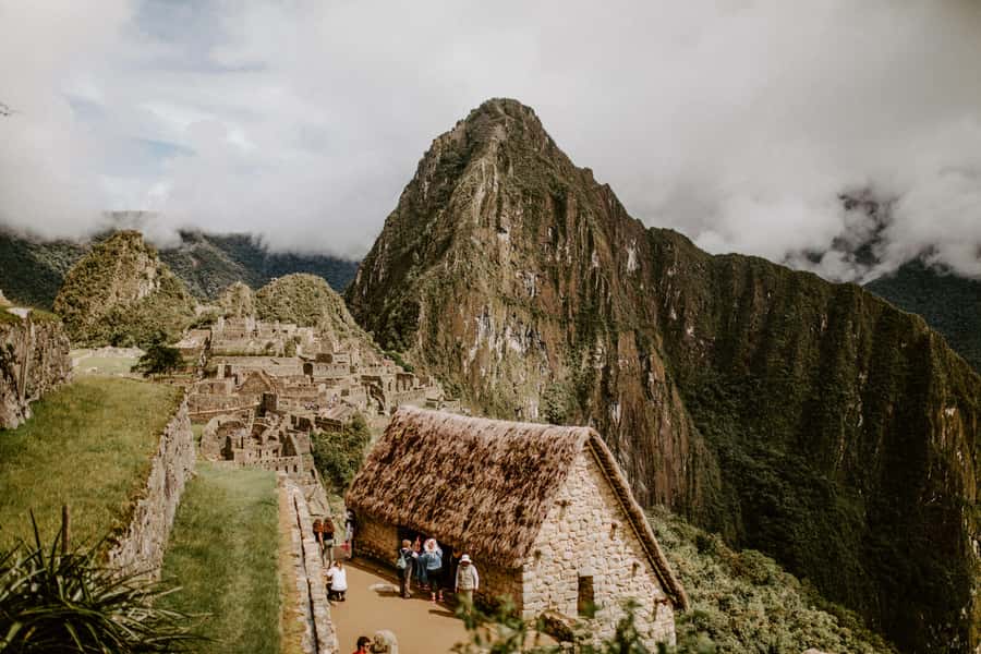 Machu Picchu: Full-Day Tour from Cusco with Optional Lunch - Free time and the optional Peruvian lunch