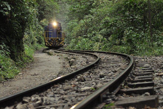 Machu Picchu Full-Day Tour from Cusco with Panoramic Train - The return train and late arrival in Cusco