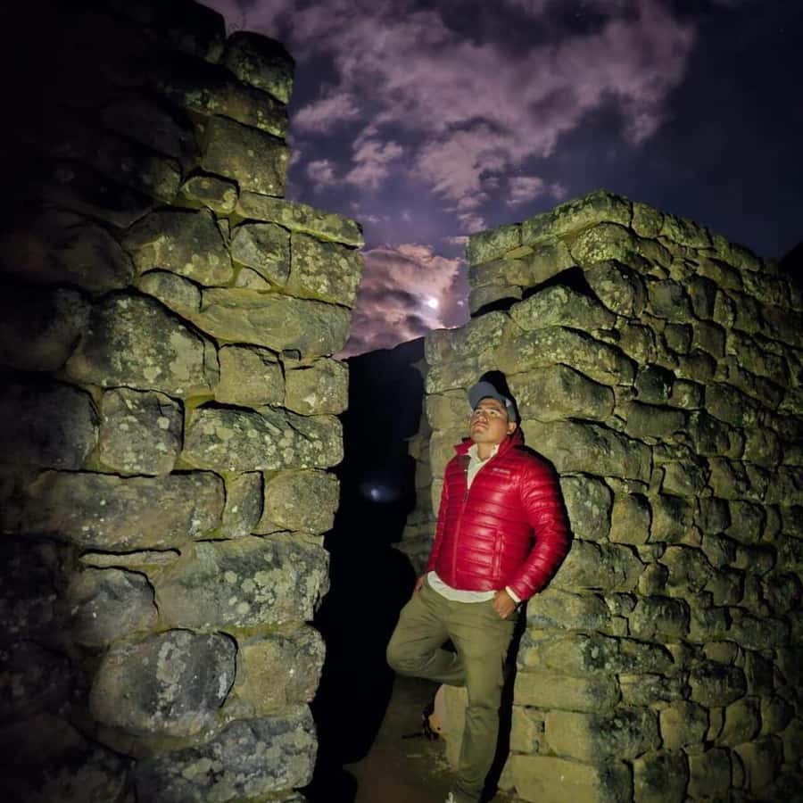 Machu Picchu: historical and photographic guided tour - Starting at Machu Picchu’s upper viewpoints