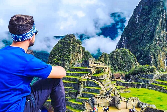 Machu Picchu in 1 Day from Cusco - The train to Aguas Calientes