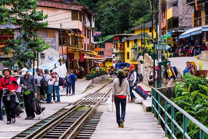 Machu Picchu in one day - Ollantaytambo to Aguas Calientes by train