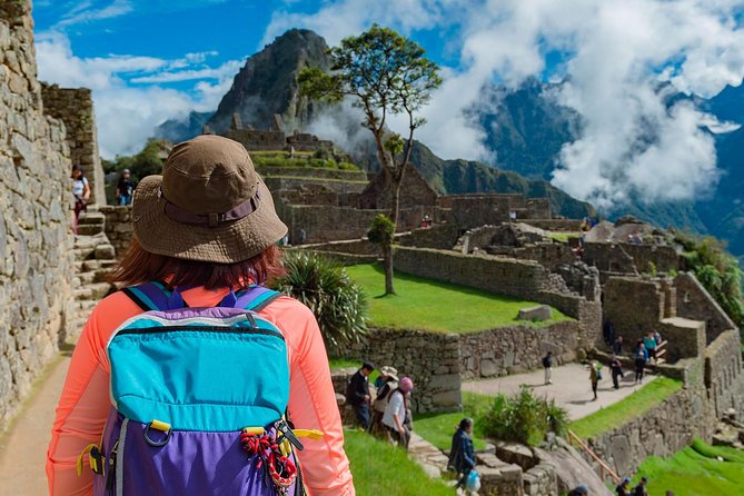 Machu Picchu Private Guided Tour from Aguas Calientes - The bus ride to the citadel