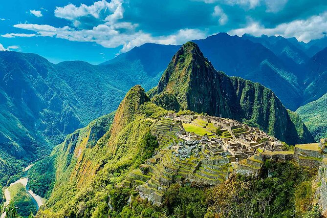 Machu Picchu Private Tour from Aguas Calientes (Tickets included) - The Guard House gives you the classic first view