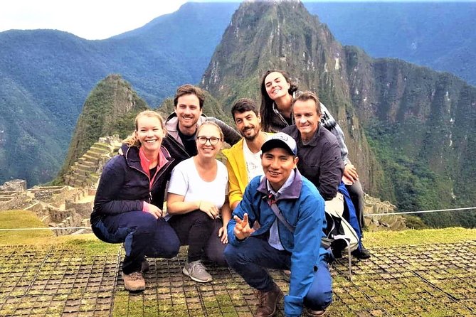 Machu Picchu: Private Tour Guide Service (2–3 Hours) - Meeting in Aguas Calientes before the climb