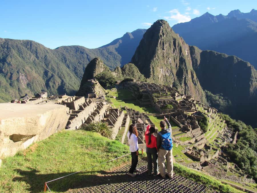 Machu Picchu: Private Tour Guide Service - Temples, palaces, and Inca design