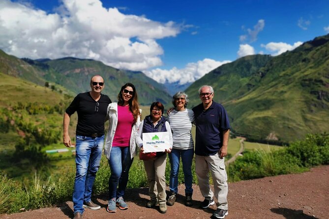 Machu Picchu & Sacred Valley 2-Day Tour - Lunch beside the Urubamba River