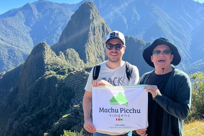 Machu Picchu & Sacred Valley 2-Day Tour - Early morning at Machu Picchu
