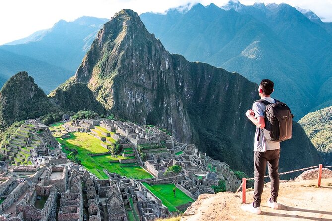 Machu Picchu Ticket, Bus & Private Guide - Language Options - Why a private guide changes the mood