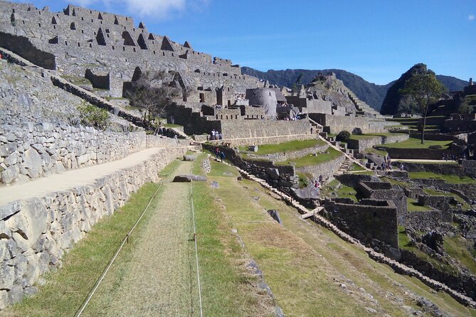 Machu Picchu Tour Full Day by Train - The Ollantaytambo train and the changing scenery