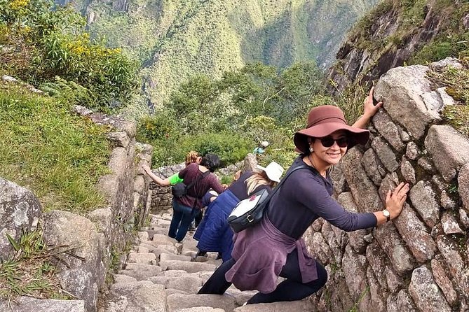Machu Picchu Tour with Wayna Picchu Mountain in 2 Days - The private format and the human service
