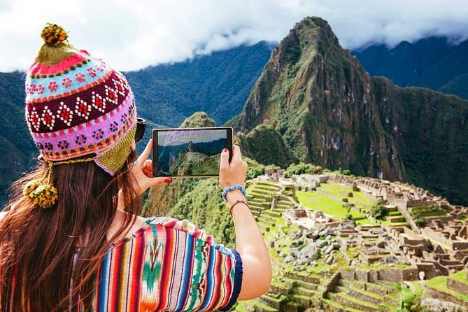 Machu Picchu With Train From Ollantaytambo - The bus from Aguas Calientes to Machu Picchu