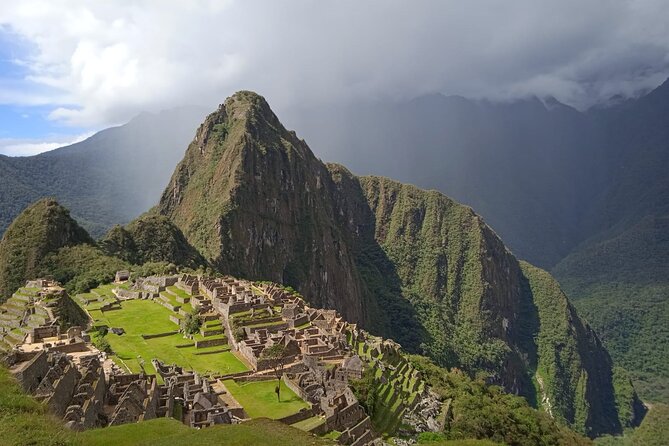 Machupicchu by Train from Cusco - From Cusco to Ollantaytambo by road