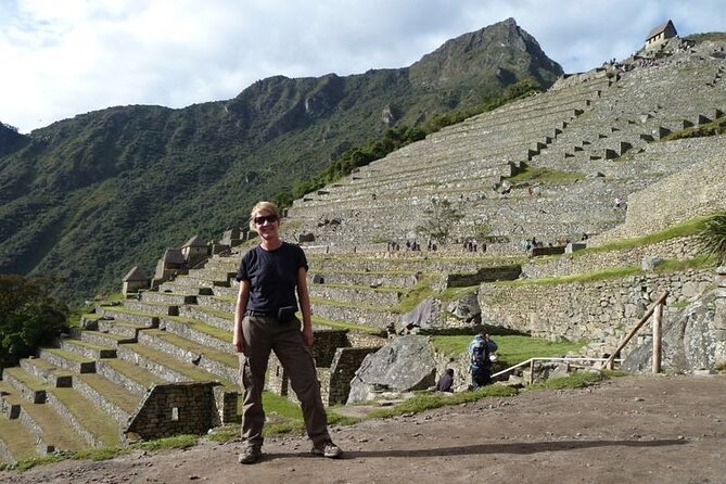 Machupicchu Full Day - The 30-minute bus ride up to Machu Picchu