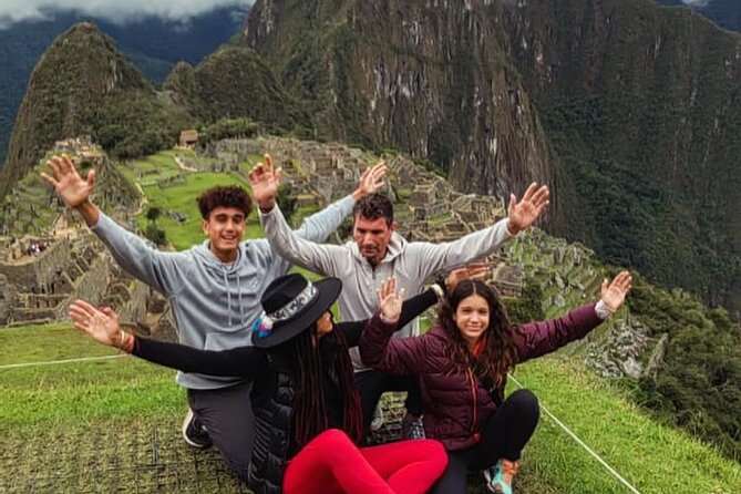 Machupicchu in 01 Day - Spectacular - The bus ride up to the citadel