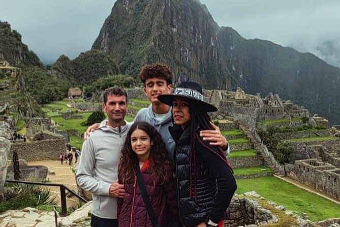 Machupicchu in 01 Day - Spectacular - Aguas Calientes, lunch, and the return train