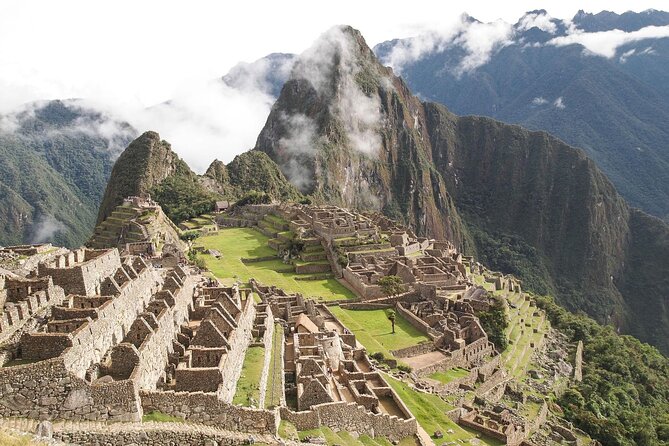 Machupicchu - Private Guide - From Cusco to Ollantaytambo by private vehicle