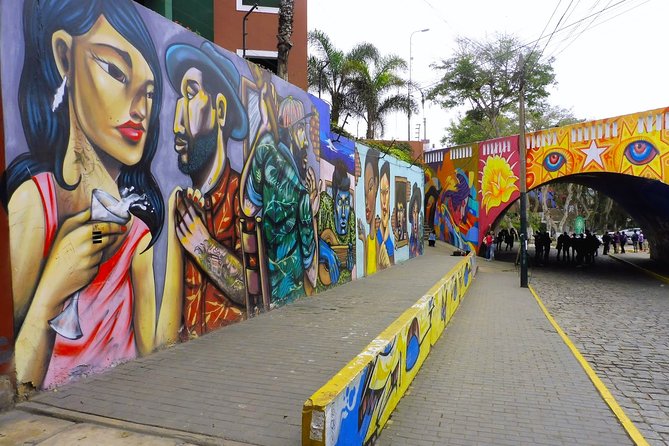 Miraflores, Barranco & San Isidro - Districts Tour (Small Group) - Key points at a glance