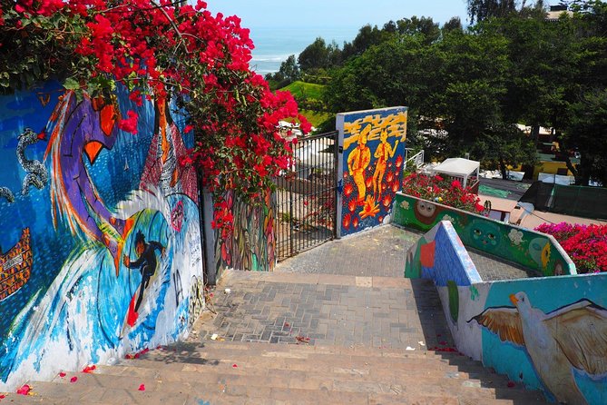 Miraflores, Barranco & San Isidro - Districts Tour (Small Group) - The Bridge of Sighs adds a local tradition