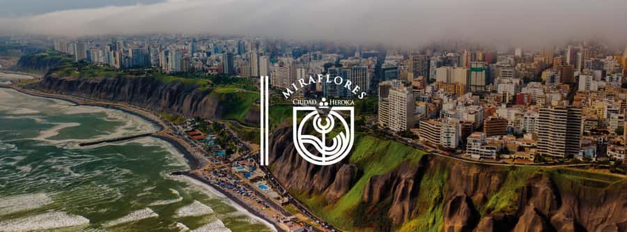 Miraflores: Local Walking Tour & Free eBook - Meeting Sebastián at Kennedy Park