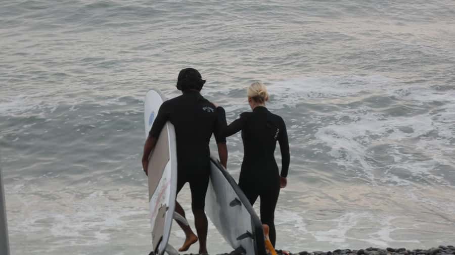 Miraflores: Surf Class with Videos, Equipment and Instructor - Who will get the most from this lesson