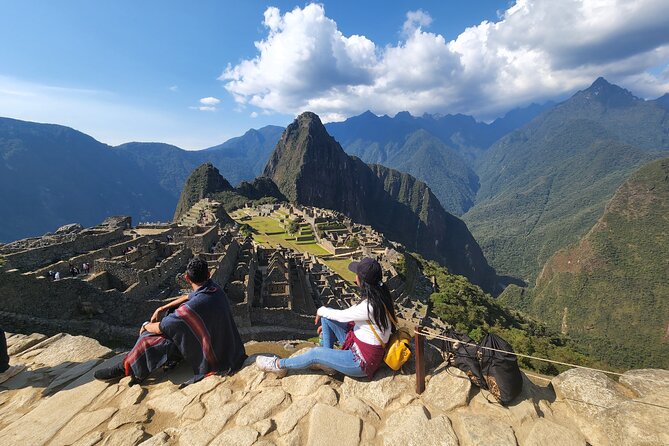 One Day Tour to Machu Picchu for Small Groups by Train - Ollantaytambo station and the Expedition train
