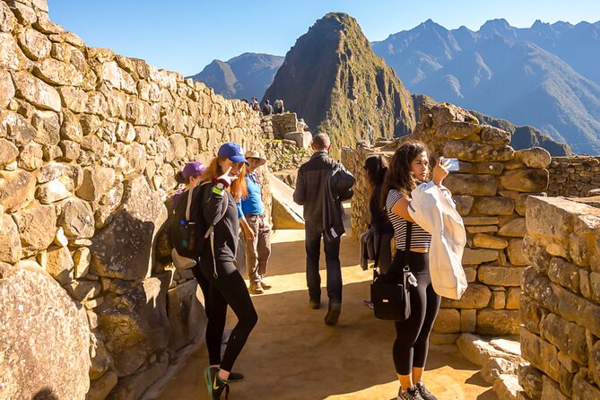 One Day Train Trip to Machu Picchu from Cusco - Reaching Machu Picchu from Aguas Calientes