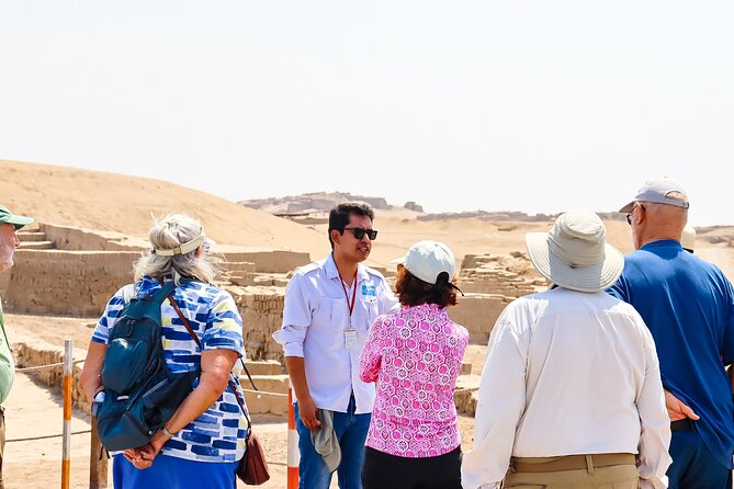 Pachacamac's Inka Pyramids Tour including Museum Small-Group - The guide can turn adobe walls into a story