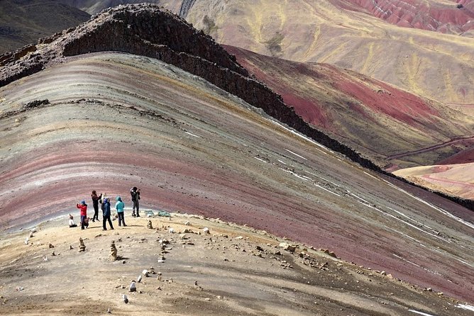Palccoyo Rainbow Mountain Tour - 1 Day - Huaynas Expeditions - The 40-minute climb to Palccoyo Rainbow Mountain