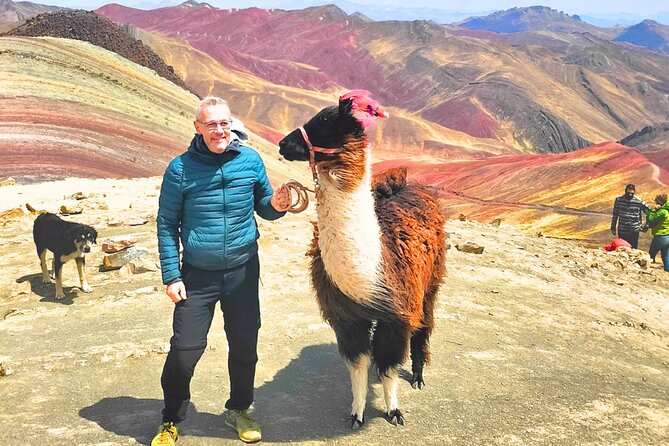 Palcoyo Colored Mountain Tour, Ribbon with Alpacas - Why Palcoyo is a good alternative to the famous rainbow mountain