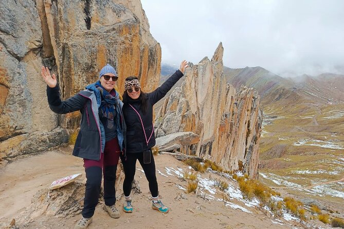 Palcoyo Rainbow Mountain Tour - The colorful summit and Ausangate views