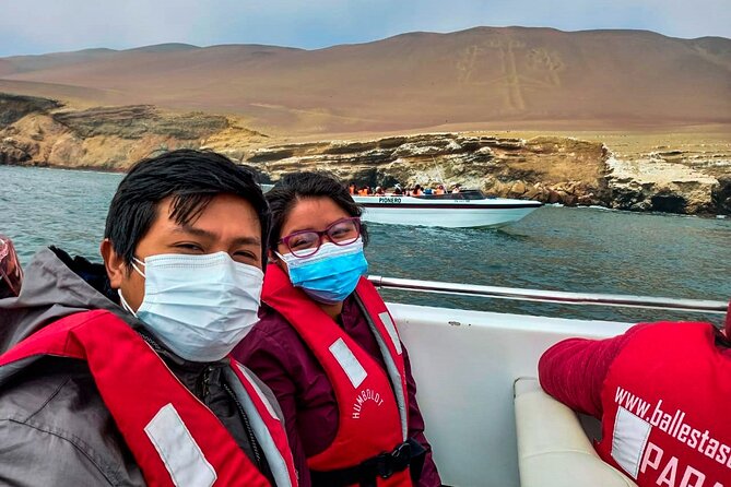 Paracas, Ballestas Islands and Huacachina Guided Tour - Guides, group size, and language service