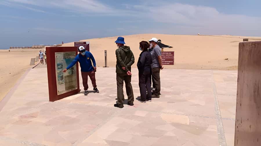 Paracas:Private Tours Paracas National Reserve all inclusive - Playa Roja, the reserve’s signature stop