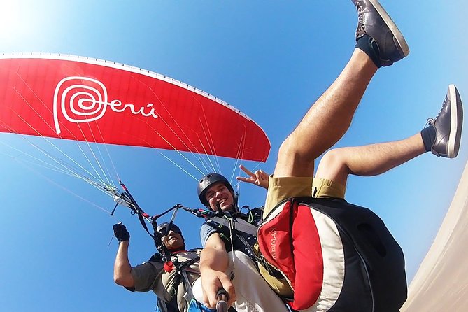 Paragliding Flight at Paracas National Reservation - What a 5-to-10-minute flight over Paracas feels like