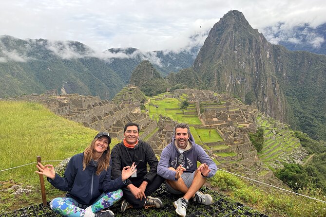 Private 2-Day Machu Picchu Tour with Sacred Valley Departure - The guide can shape the whole day