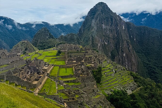 Private 2-Day Machu Picchu Tour with Sacred Valley Departure - The train from Ollantaytambo to Aguas Calientes