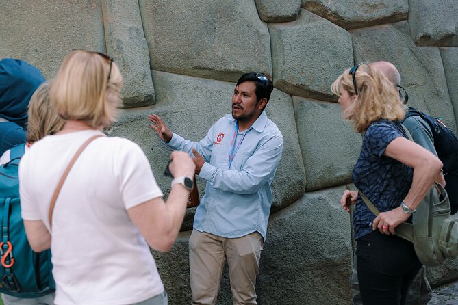 Private Cusco City Tour with Sacsayhuaman & Inca Sites - Plaza de Armas: Your Orientation in Central Cusco