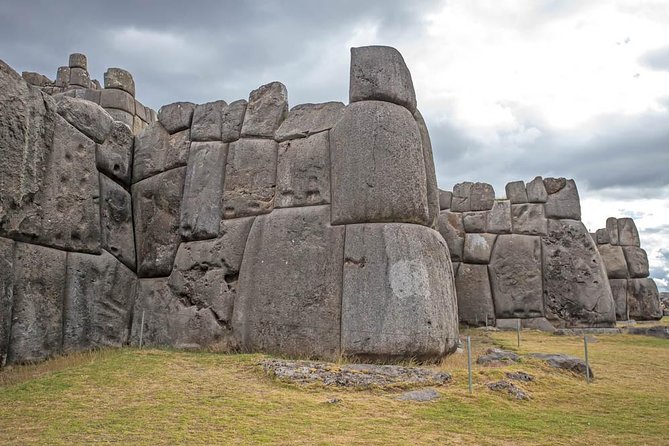Private Cusco, Puka Pukara, Tambomachay and Sacsayhuaman Full-Day Tour - Tambomachay and its working Inca water system