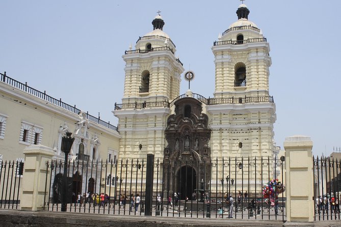 Private Full-Day Best of Lima Tour - Love Park and the Miraflores Coast