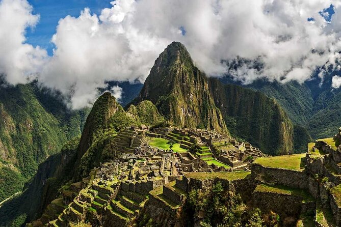 Private Full Day Tour to Machu Picchu - Lunch in Aguas Calientes and the long return