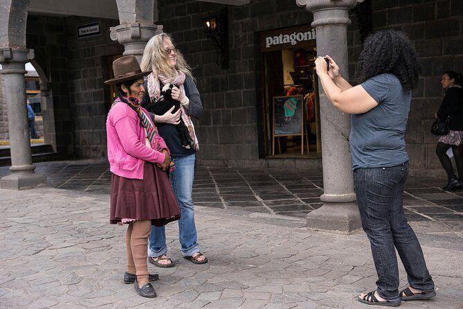 Private Guided Walking Day Tour in Cuzco - San Pedro Market: Cusco on a working morning