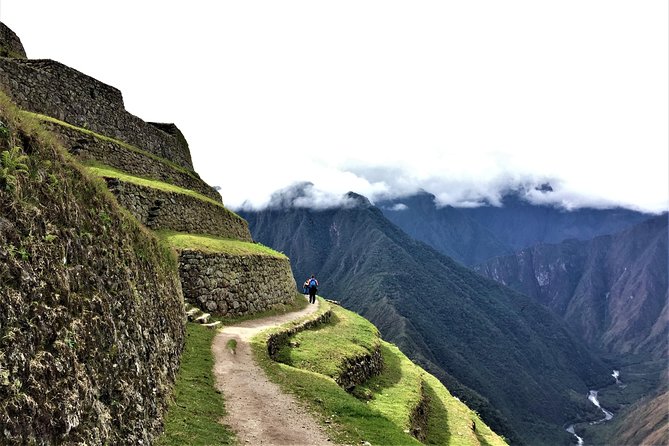 Private Inca Trail to Machu Picchu 4 Days - A 4:30 am start through the Sacred Valley