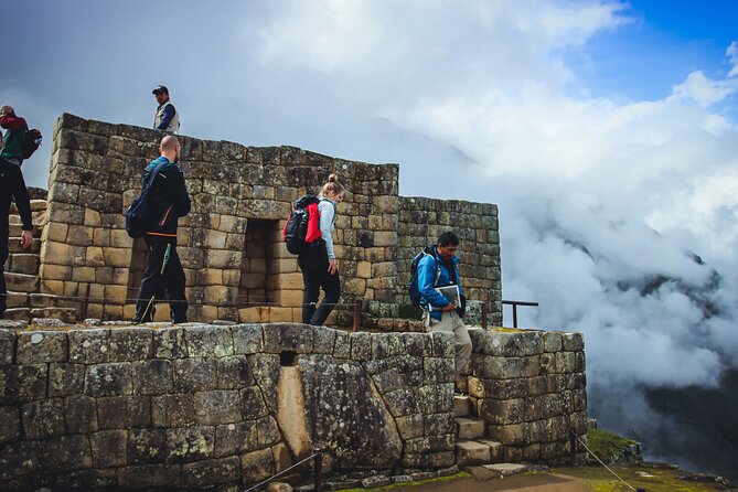 Private Machu Picchu Day Tour by Panoramic Train - Ollantaytambo to Aguas Calientes by train