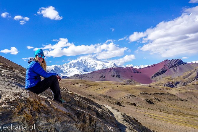 Private Rainbow Mountain Full Day Tour - The two-hour walk to Vinicunca