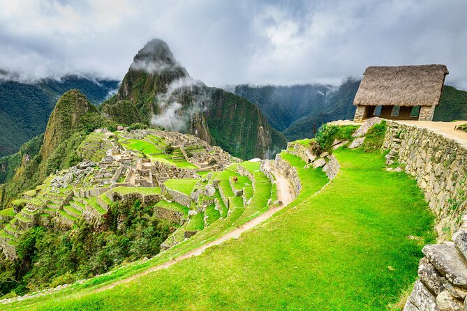 Private Tour 2 Days 1 Night Sacred Valley and Machupicchu by Train - Why this two-day route works from Cusco