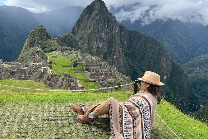 Private Tour Cusco with Machu Picchu 03 Days / 02 Nights - A Private Guide Changes the Pace