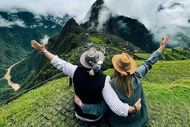 Private Tour Cusco with Machu Picchu 03 Days / 02 Nights - Two Nights in Aguas Calientes