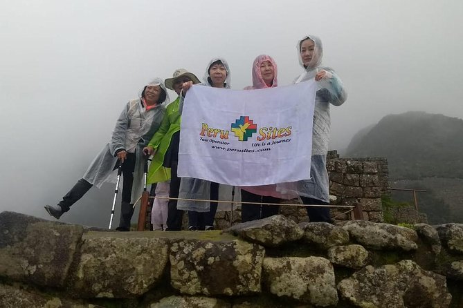 Private Tour Machu Picchu - Full Day from Cusco - The train from Ollantaytambo to Aguas Calientes