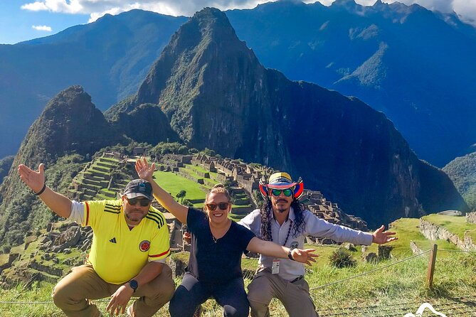 Private Tour to Sacred Valley and Machu Picchu from Cusco - Chinchero and the traditional market