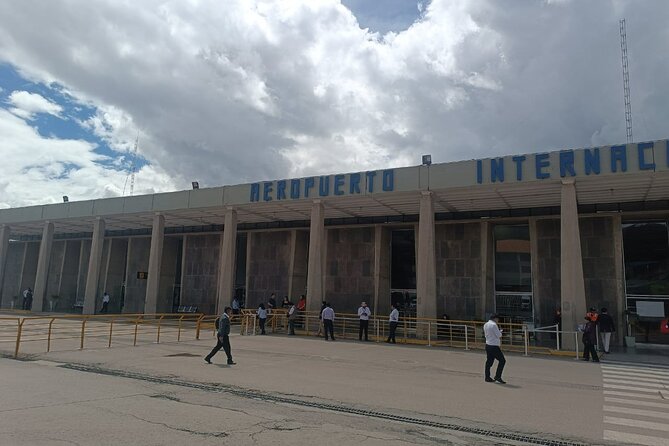Private Transfer: Cusco Hotel to Airport - The Pickup at Your Hotel, Apartment, or Airbnb