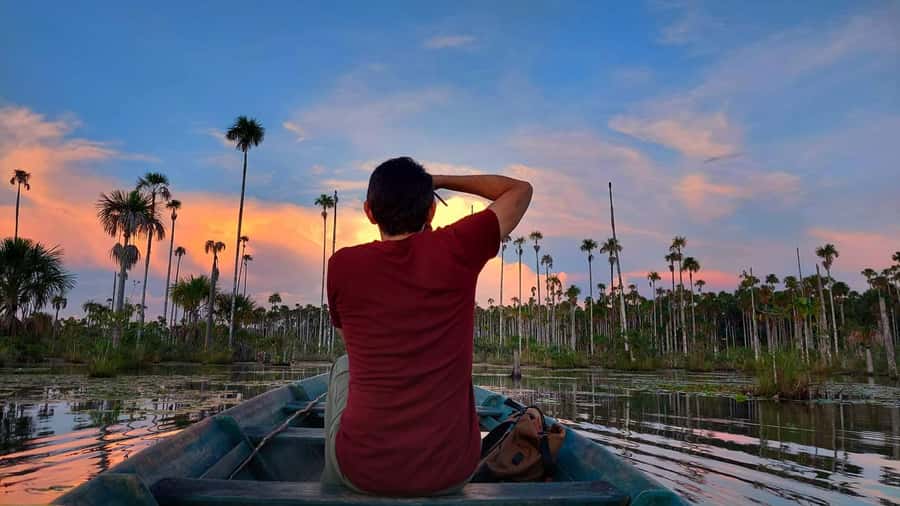 Puerto Maldonado: Lake Yacumama sunset and piranha fishing - Pickup from Puerto Maldonado and the ride to the lake